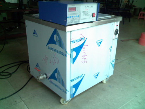 单槽式超声波清洗机